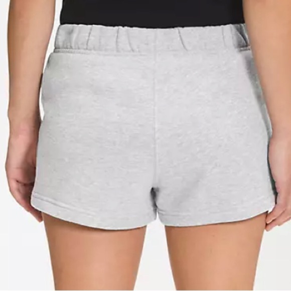 Womens The North Face shorts, brand new with tags - Picture 2 of 6